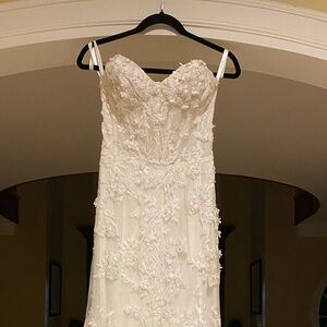 Wedding Dress and Attachable Skirt
